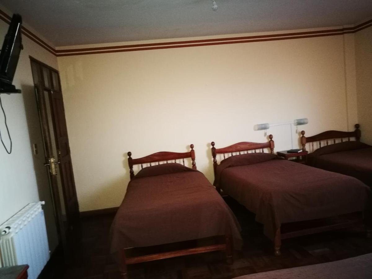 Julia Plaza Hotel Uyuni Bagian luar foto