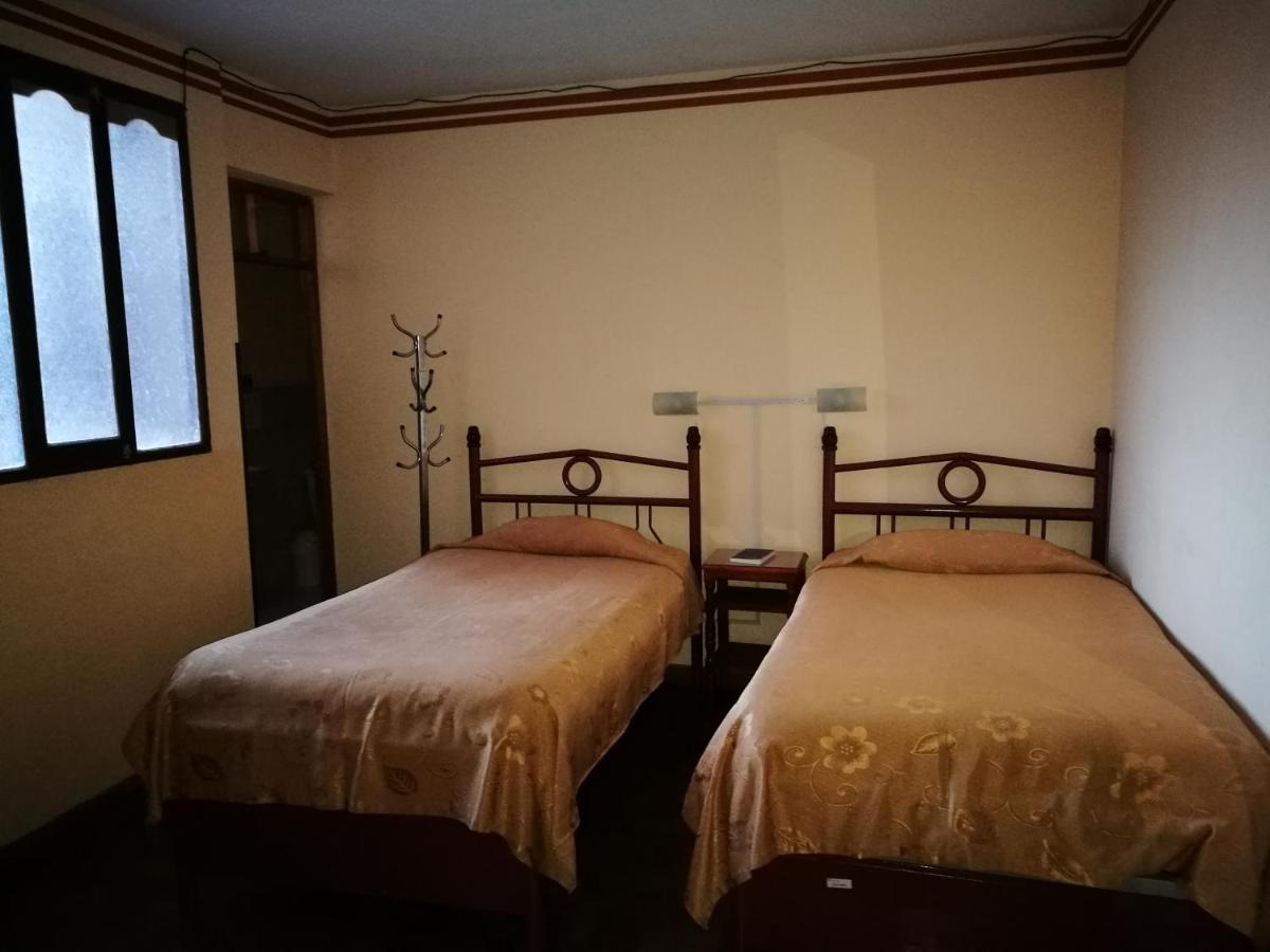 Julia Plaza Hotel Uyuni Bagian luar foto
