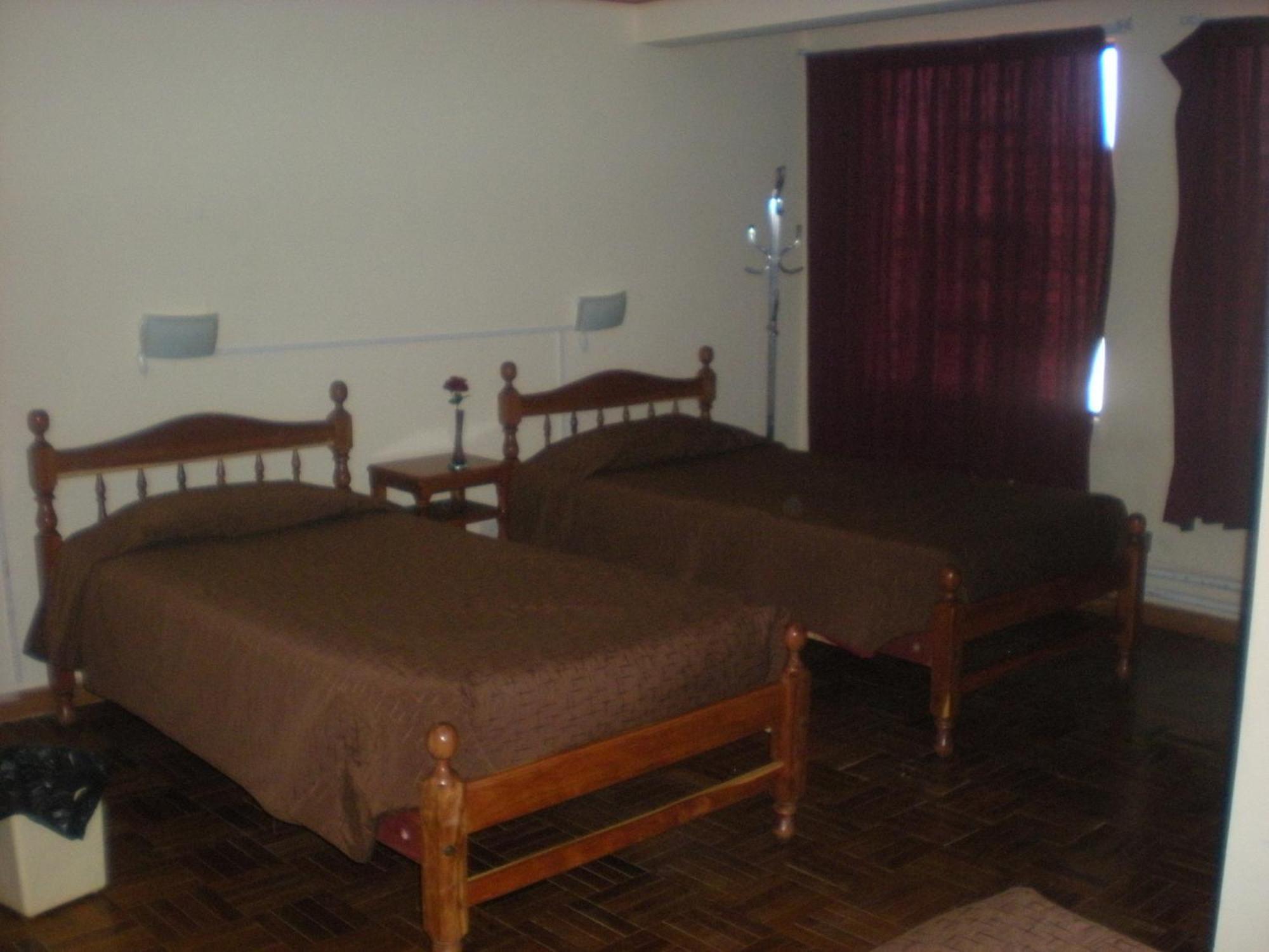 Julia Plaza Hotel Uyuni Ruang foto